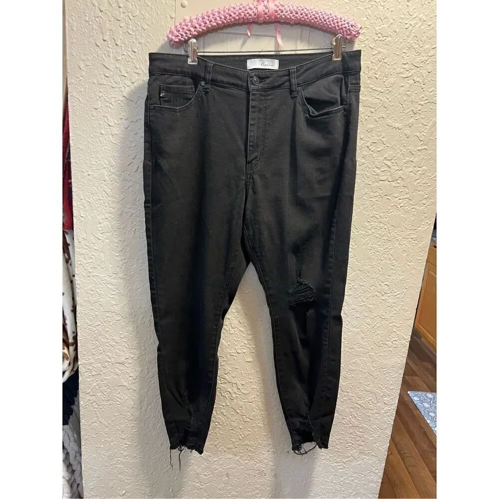 Kancan Black Distressed Skinny Jeans Woman’s Size XL